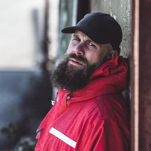 Cave Music Studios Sessions Vol 1 is now live, it was a pleasure to welcome Gimson for our first session. He performed his favourite tracks live and talked to us about important issues like mental health and Black Lives Matter.